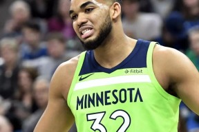 拜仁慕尼黑训练开放日，关键时刻更衣室发声引欢呼，法国杯在即，阵容厚度经受考验的简单介绍真人娱乐